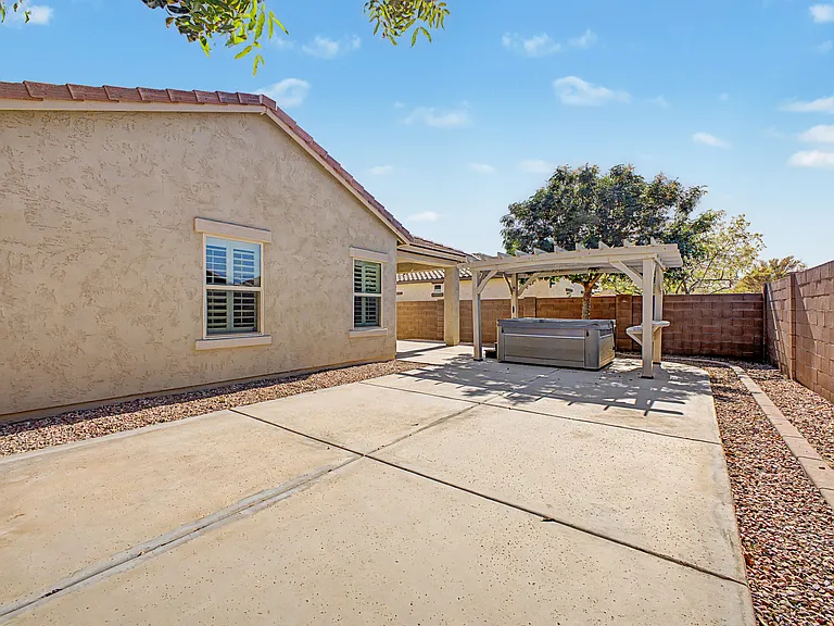2694 E Runaway Bay Pl — Photo 33