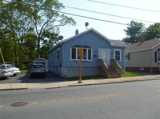1327 President Ave, Fall River, MA 02720