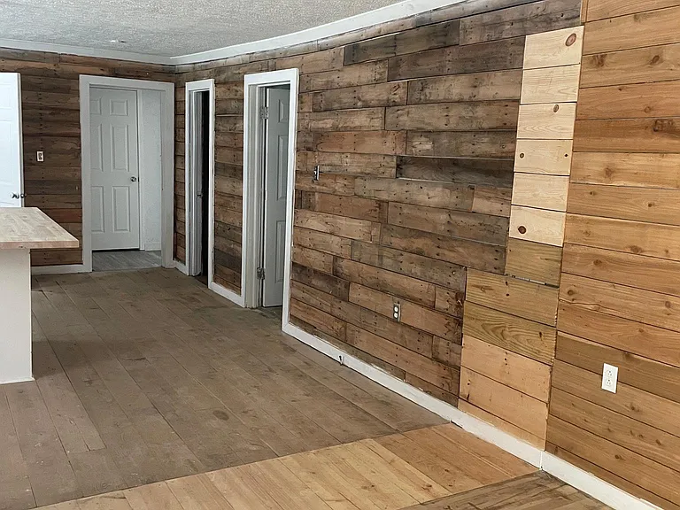 715 Corinth Rd — Photo 21