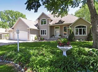 3637 Roosevelt St NE, Saint Anthony, MN 55418