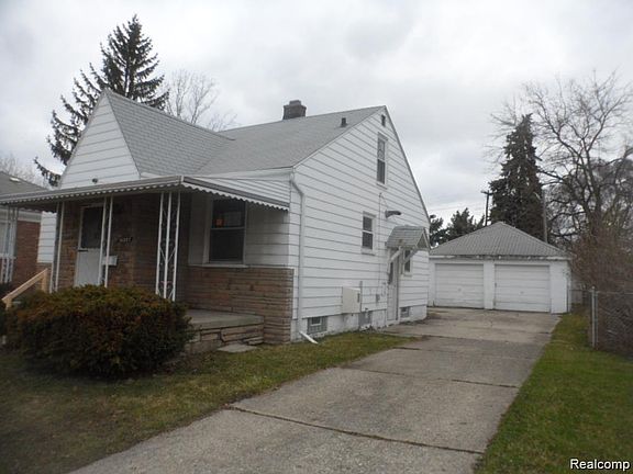 2nd image of 16207 Manchester Ave