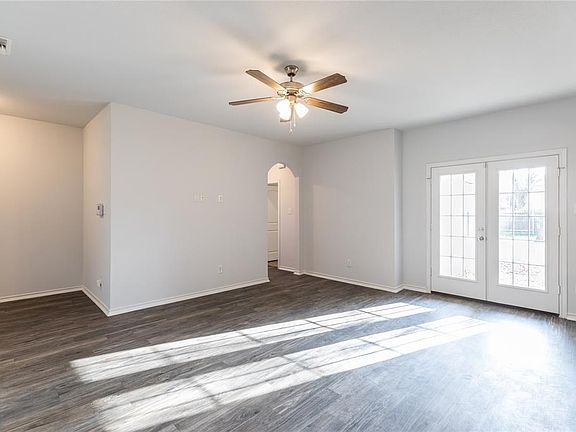 4th image of 4126 Abilene St