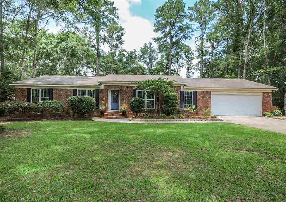 1st image of 3204 Beaumont Dr