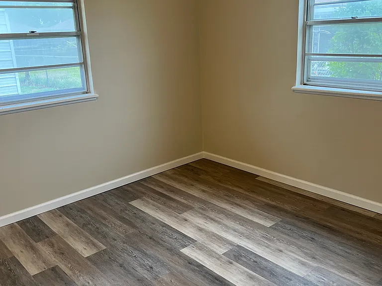 105 Margaret Cir — Photo 8