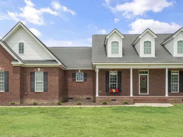 315 S Peedin Ave, Pine Level, NC 27568