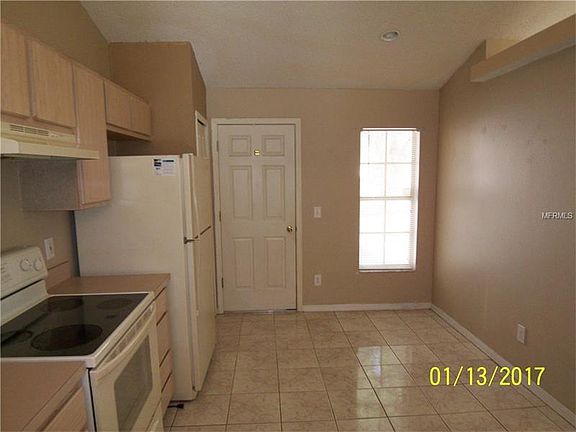 2nd image of 335 Wellesly Dr