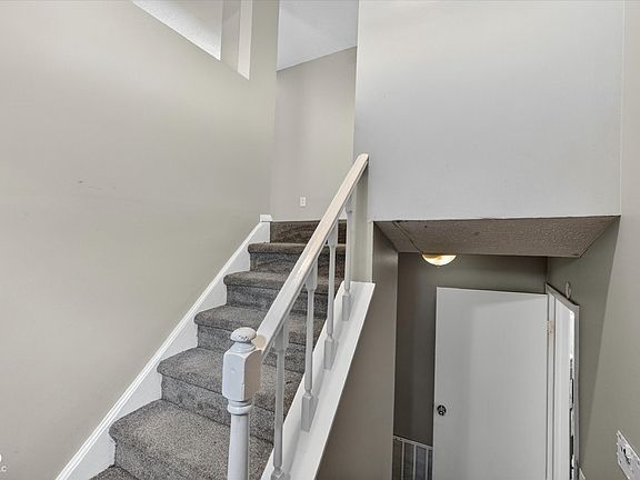 4th image of 10322 Starview Dr