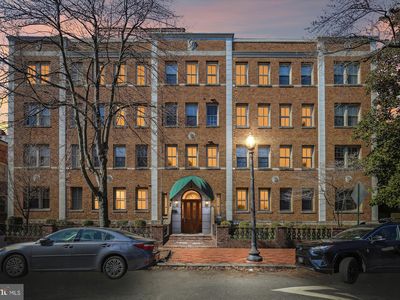 18 9th St NE APT 207, Washington, DC, 20002