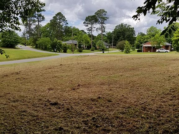 5th image of 221 Pineview Dr