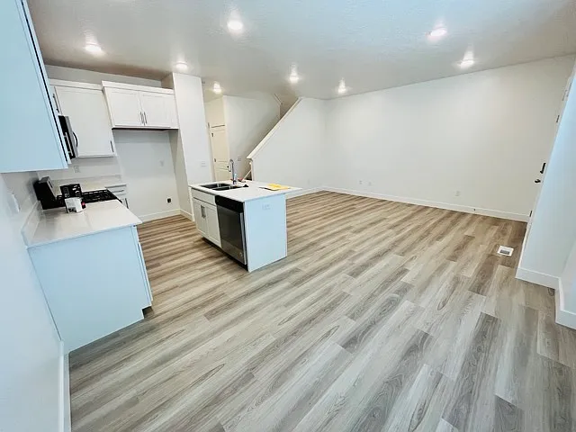 909 N 1190 E — Photo 12