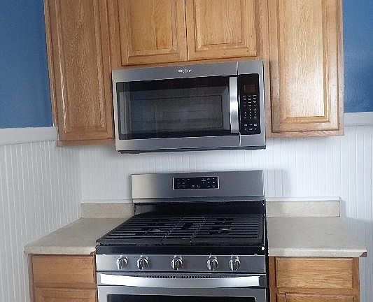 2nd image of 4139 Broadway #1