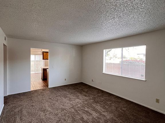 5th image of 3125 N Arthur Ave #102