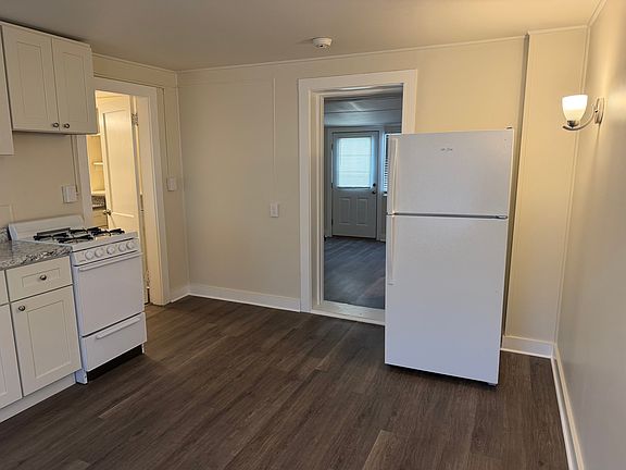 4th image of 187 West St APT 12