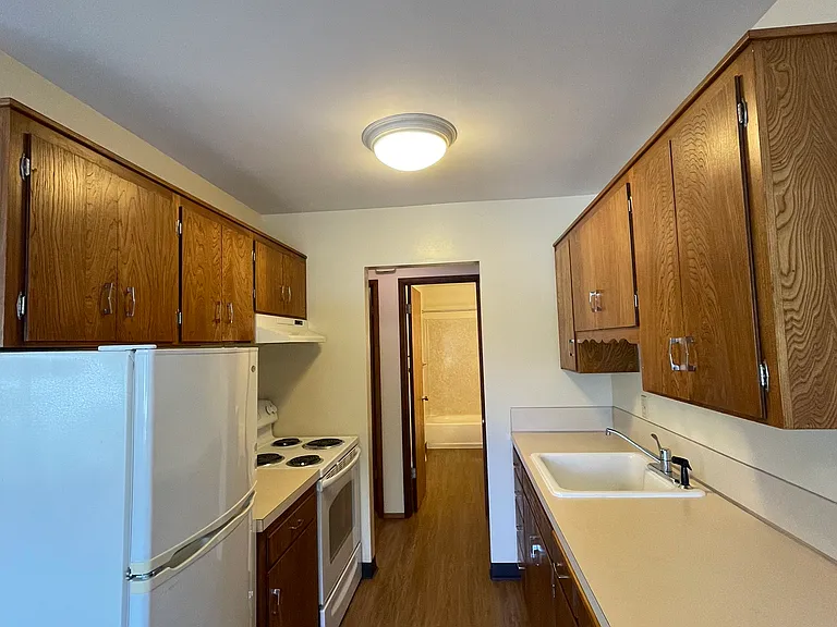 540 Williams Ave N #3 — Photo 5