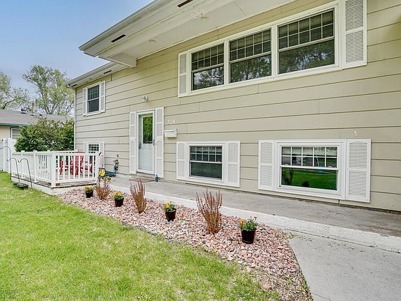 4th image of 324 Cherry Ct