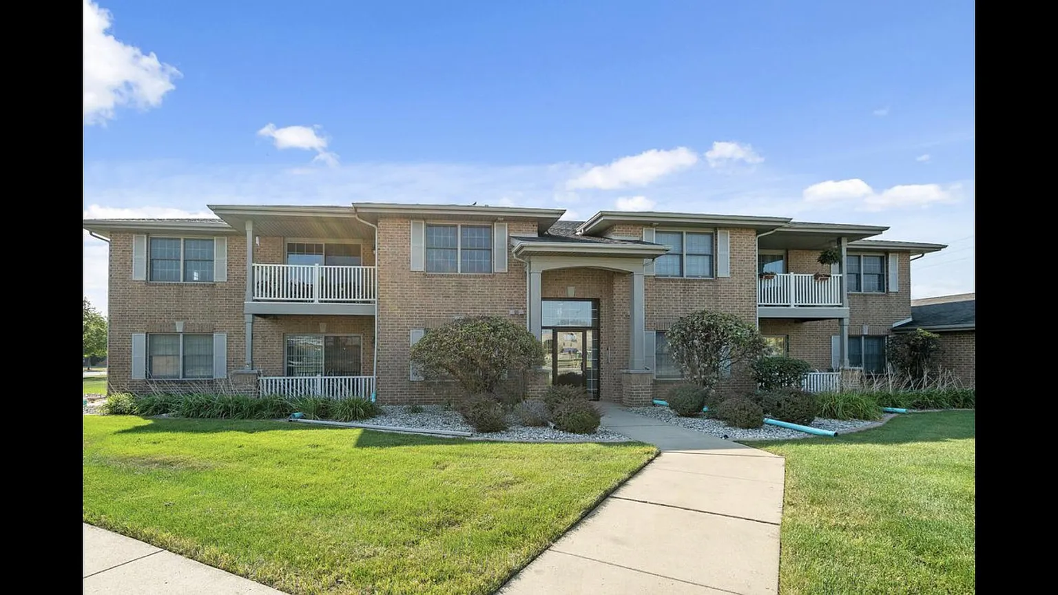 9800 Wildwood Ct Unit 2-A photo 1