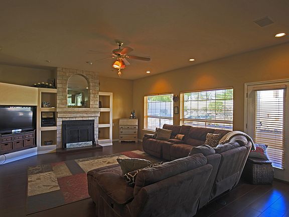 3rd image of 3120 W Ironwood Cir