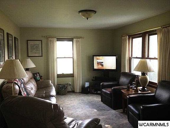 5th image of 711 Lakeview St S