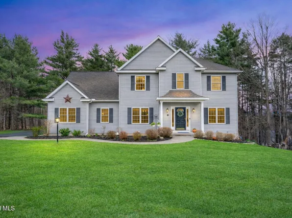 6 Sunrise Terrace, Wynantskill, NY 12198