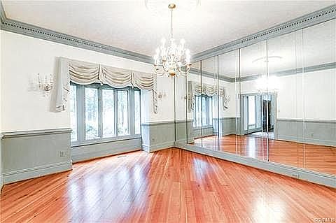 Formal Dinning Room