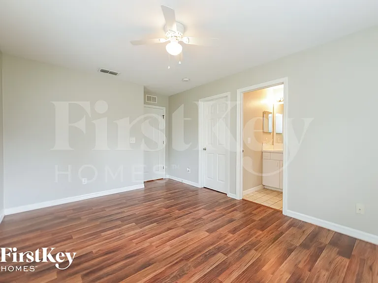774 Bell Blvd S — Photo 9