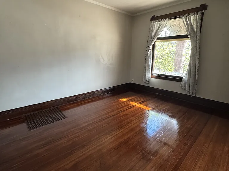 3421 E 16th Ave — Photo 5