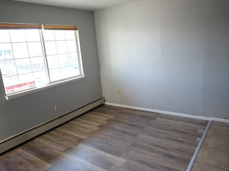 1412 Glenwood Ave — Photo 15