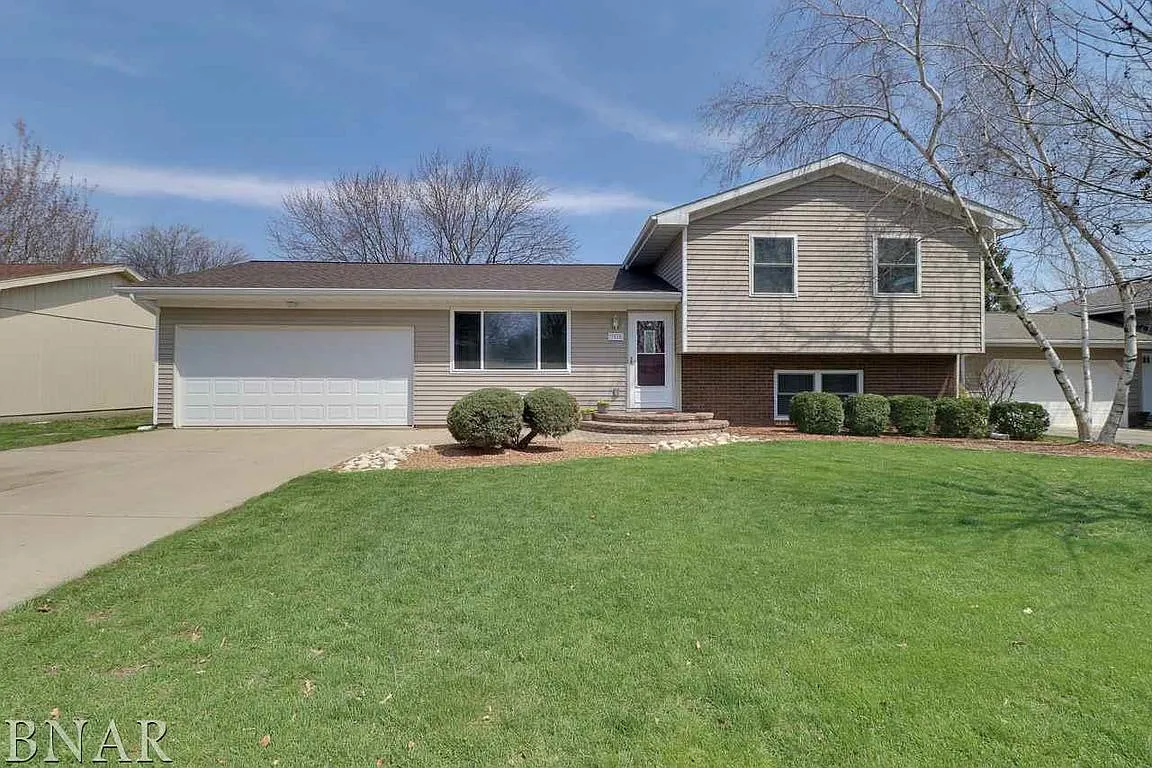 3020 Ann Dr photo 1