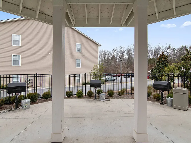 Summit Place at Limestone — Photo 9