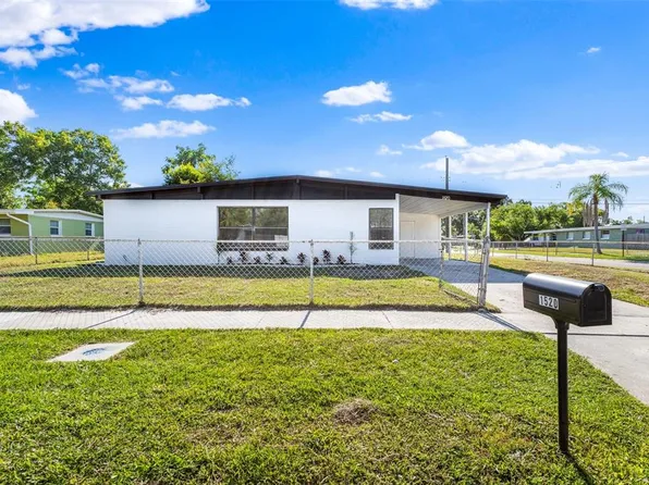 1520 Wishing Well Way, Tampa, FL 33619