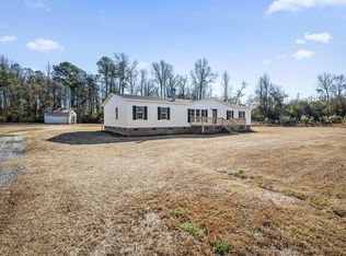 305 Puryear Ln, Dunn, NC 28334