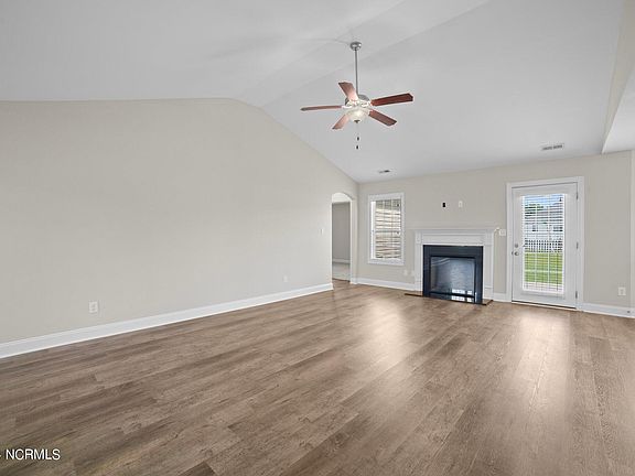 5th image of 2912 Cresset Drive