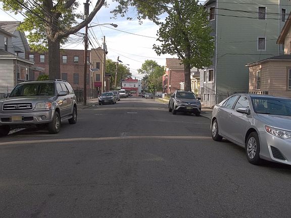 4th image of 29-31 Norwood St