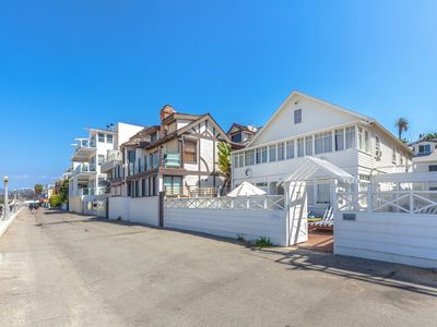 1401 Palisades Beach Rd, Santa Monica, CA, 90401