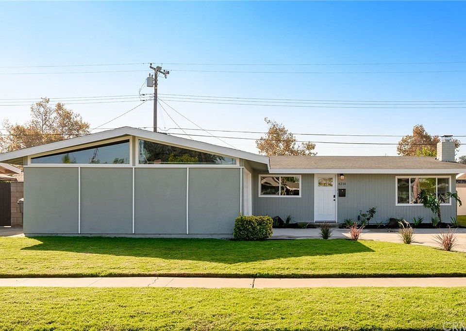 1st image of 4214 W Wisteria Pl