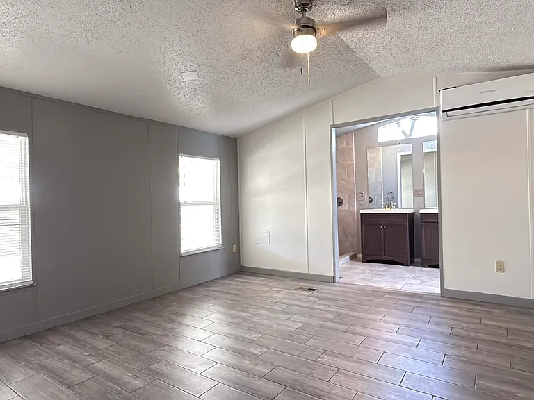 5941 Sixta Dr — Photo 27