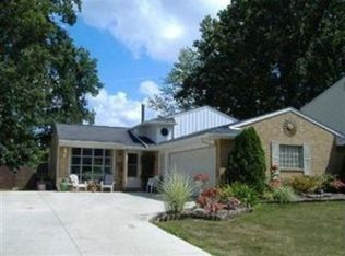 411 Longfellow St, Elyria, OH 44035