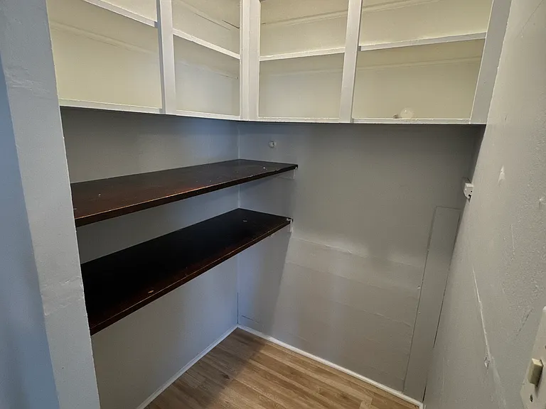 59 Cooper Ave #1F — Photo 4