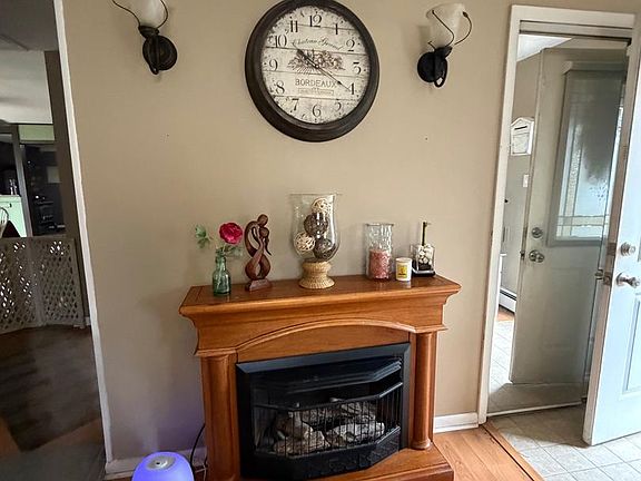 4th image of 425 San Francisco Ave