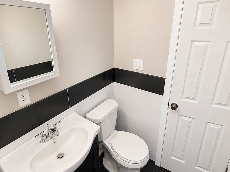 411 N 5th St #2B — Photo 2