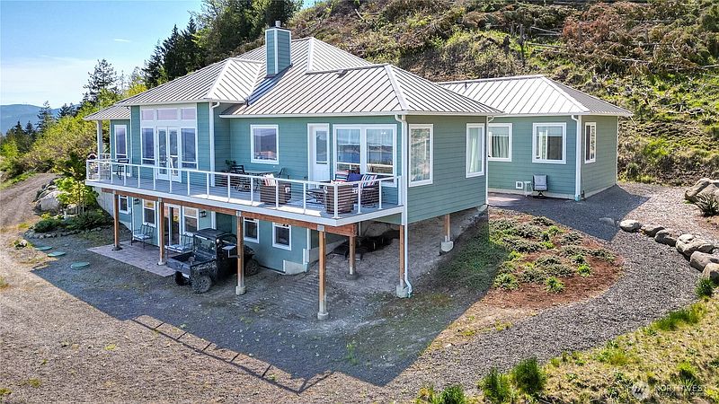 2nd image of 413 Mount Place