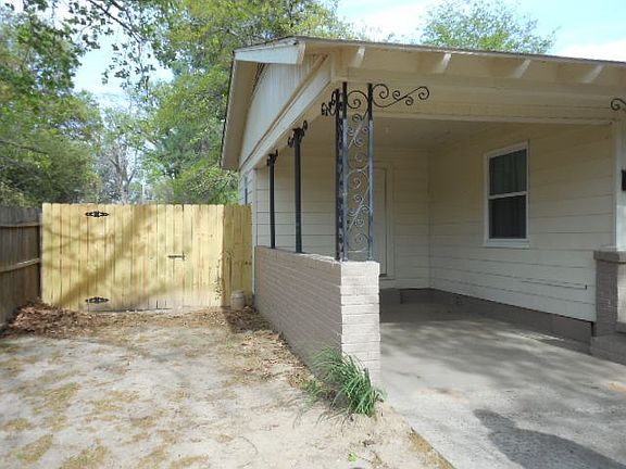 3rd image of 706 Wilcox St
