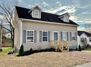 227 Hollyberry Rd, Frankfort, KY 40601