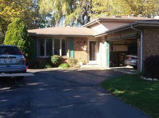 444 S Manor Dr, Peotone, IL