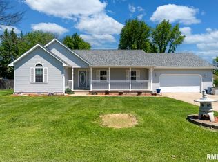 309 Evergreen Trl, Herrin, IL 62948