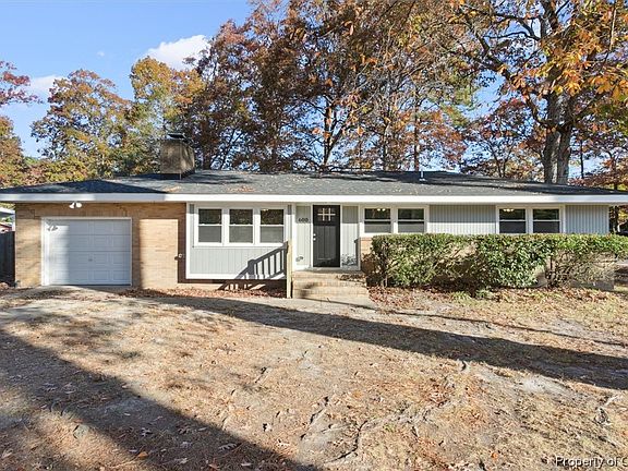 3rd image of 600 York Warwick Dr