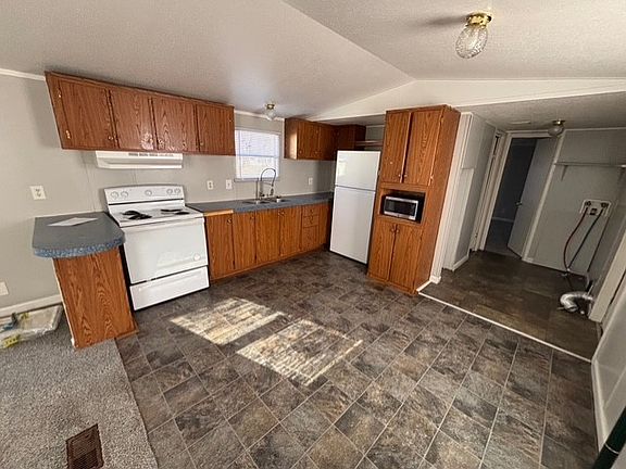 5th image of 364 Grant Ave Lot 63