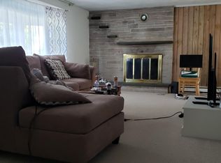 501 Budlong Rd, Cranston, RI 02920