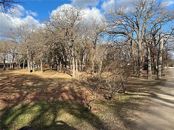 4th image of 5901 Lytle Dr