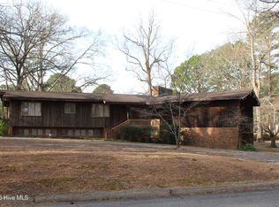 100 Carolina Ave, Williamston, NC 27892